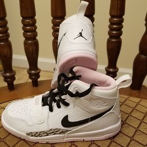 Children's Air jordans (girls)